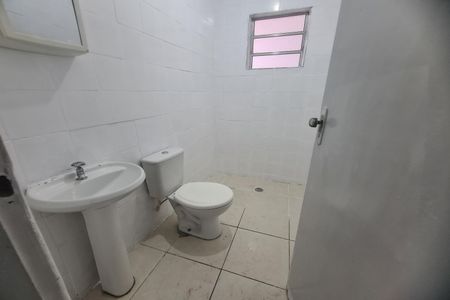 Casa para alugar com 80m², 1 quarto e sem vaga Casa para alugar com 80m², 1 quarto e sem vagaBanheiro