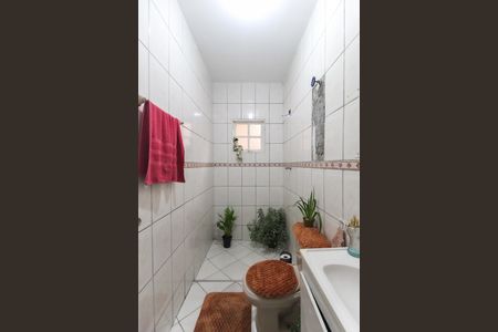 Casa à venda com 102m², 3 quartos e 1 vagaBanheiro 2