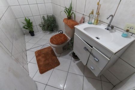 Casa à venda com 102m², 3 quartos e 1 vagaBanheiro 2