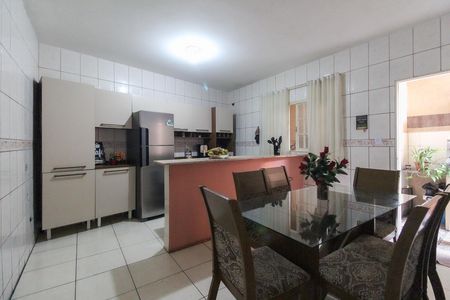 Casa à venda com 102m², 3 quartos e 1 vagaCozinha