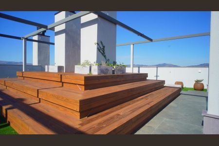 Studio para alugar com 37m², 1 quarto e 1 vaga Studio para alugar com 37m², 1 quarto e 1 vagaRooftop