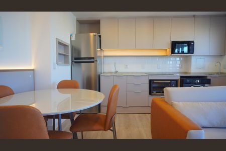 Studio para alugar com 37m², 1 quarto e 1 vaga Studio para alugar com 37m², 1 quarto e 1 vagaKitnet