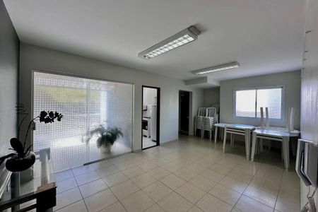 Apartamento para alugar com 54m², 2 quartos e 1 vaga Apartamento para alugar com 54m², 2 quartos e 1 vagaÁrea comum - Salão de Festas