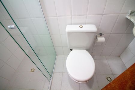 Apartamento para alugar com 54m², 2 quartos e 1 vaga Apartamento para alugar com 54m², 2 quartos e 1 vagaBanheiro da Suíte