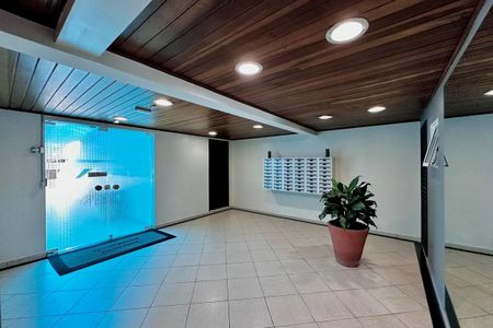 Apartamento para alugar com 54m², 2 quartos e 1 vaga Apartamento para alugar com 54m², 2 quartos e 1 vagaHall Social / Box Postal