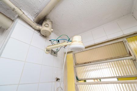 Apartamento para alugar com 45m², 2 quartos e 1 vaga Apartamento para alugar com 45m², 2 quartos e 1 vagaBanheiro social