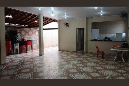 Apartamento para alugar com 45m², 2 quartos e 1 vaga Apartamento para alugar com 45m², 2 quartos e 1 vagaÁrea comum - Salão de festas