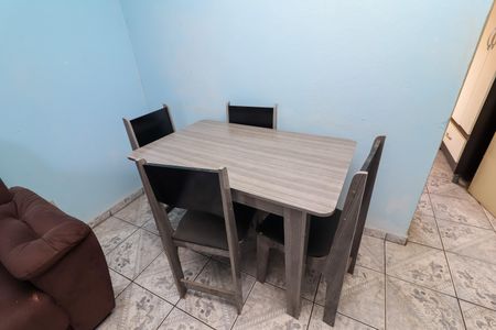Sala de apartamento para alugar com 2 quartos, 45m² em Guaianases, São Paulo