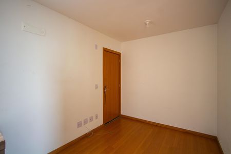 Sala de apartamento para alugar com 2 quartos, 42m² em Vila Lage, São Gonçalo