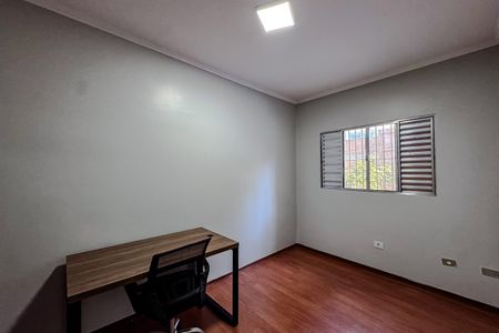 Casa para alugar com 285m², 6 quartos e 4 vagas Casa para alugar com 285m², 6 quartos e 4 vagasQuarto 3 (Casa 2)