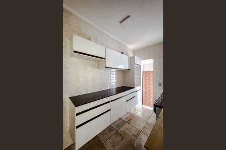 Casa para alugar com 285m², 6 quartos e 4 vagas Casa para alugar com 285m², 6 quartos e 4 vagasCozinha (Casa 2)