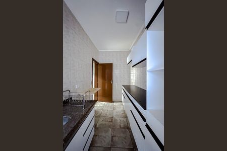 Cozinha (Casa 2) de casa para alugar com 6 quartos, 285m² em Jardim Analia Franco, São Paulo