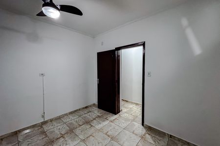 Casa para alugar com 285m², 6 quartos e 4 vagas Casa para alugar com 285m², 6 quartos e 4 vagasQuarto 3