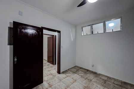 Casa para alugar com 285m², 6 quartos e 4 vagas Casa para alugar com 285m², 6 quartos e 4 vagasQuarto 3