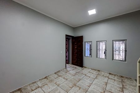 Casa para alugar com 285m², 6 quartos e 4 vagas Casa para alugar com 285m², 6 quartos e 4 vagasSala (Casa 2)