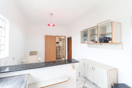 Casa para alugar com 40m², 1 quarto e sem vaga