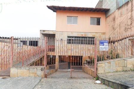 Casa para alugar com 40m², 1 quarto e sem vaga