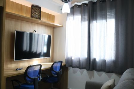 Sala de apartamento para alugar com 1 quarto, 25m² em Parque Industrial Tomas Edson, São Paulo