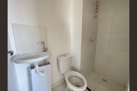 Banheiro de apartamento para alugar com 1 quarto, 35m² em Ferreira, São Paulo