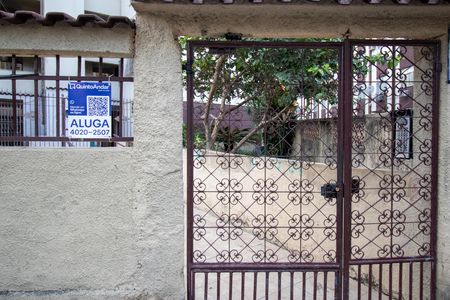 Placa de apartamento para alugar com 2 quartos, 50m² em Ramos, Rio de Janeiro
