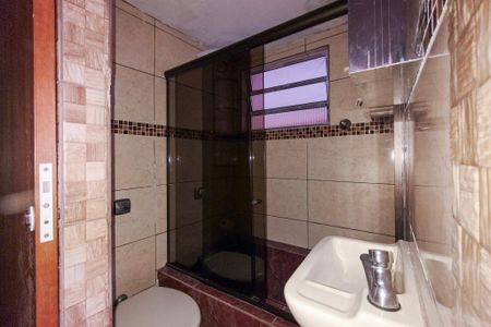 Casa para alugar com 120m², 2 quartos e 2 vagas Casa para alugar com 120m², 2 quartos e 2 vagasBanheiro da Suíte