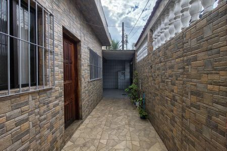 Hall de casa para alugar com 2 quartos, 120m² em Guilhermina, Praia Grande