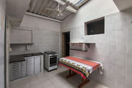 Casa para alugar com 120m², 2 quartos e 2 vagas Casa para alugar com 120m², 2 quartos e 2 vagasCozinha