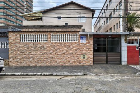 Casa para alugar com 120m², 2 quartos e 2 vagas Casa para alugar com 120m², 2 quartos e 2 vagasFachada