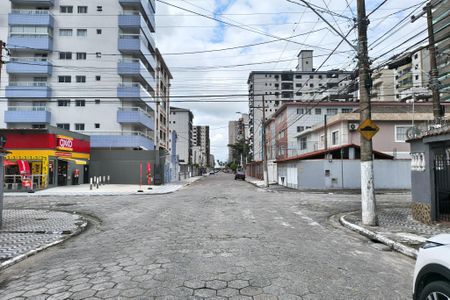 Vista da Rua de casa para alugar com 2 quartos, 120m² em Guilhermina, Praia Grande