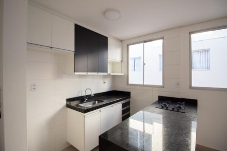 Apartamento para alugar com 80m², 2 quartos e 2 vagas Apartamento para alugar com 80m², 2 quartos e 2 vagasCozinha
