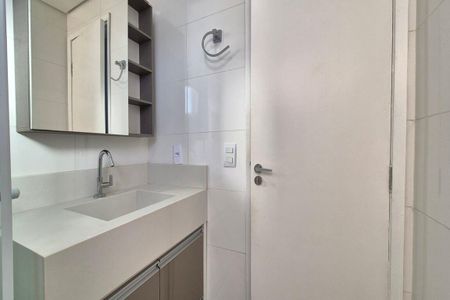 Apartamento à venda com 78m², 2 quartos e 1 vaga Apartamento à venda com 78m², 2 quartos e 1 vagaBanheiro da Suíte