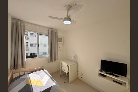 Quarto 1 de apartamento à venda com 3 quartos, 78m² em Vargem Pequena, Rio de Janeiro