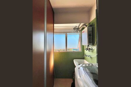 Apartamento para alugar com 64m², 2 quartos e 1 vagaÁrea de Serviço