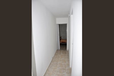 Casa para alugar com 75m², 2 quartos e 1 vaga Casa para alugar com 75m², 2 quartos e 1 vagaDetalhe - Corredor Quartos