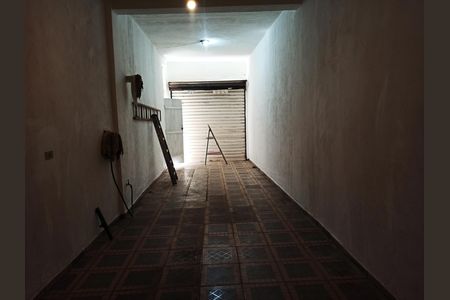 Garagem de casa para alugar com 2 quartos, 75m² em Vila Zat, São Paulo