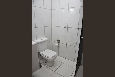 Casa para alugar com 75m², 2 quartos e 1 vaga Casa para alugar com 75m², 2 quartos e 1 vagaDetalhe - Banheiro Social