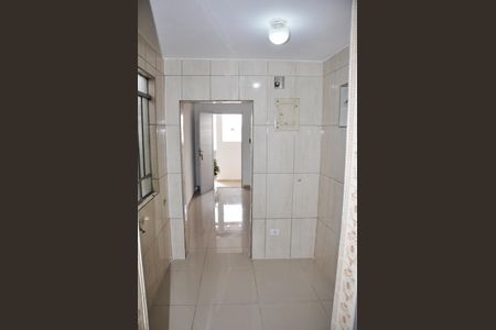 Casa para alugar com 75m², 2 quartos e 1 vaga Casa para alugar com 75m², 2 quartos e 1 vagaDetalhe - Corredor