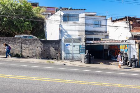 Casa para alugar com 70m², 2 quartos e sem vaga Casa para alugar com 70m², 2 quartos e sem vagaFachada