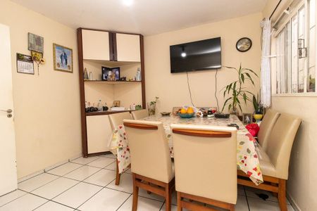 Casa à venda com 240m², 4 quartos e 3 vagas Casa à venda com 240m², 4 quartos e 3 vagasSala de Jantar