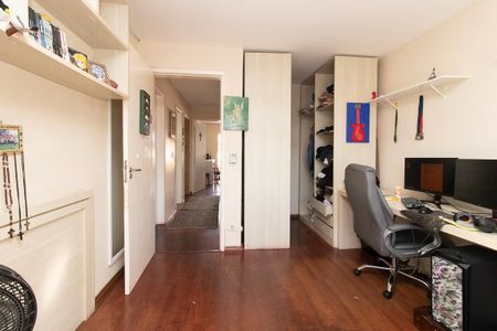 Casa à venda com 240m², 4 quartos e 3 vagas Casa à venda com 240m², 4 quartos e 3 vagasQuarto 3