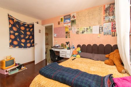 Casa à venda com 240m², 4 quartos e 3 vagas Casa à venda com 240m², 4 quartos e 3 vagasQuarto 4 - Suíte