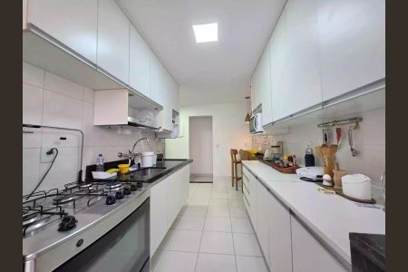 Apartamento à venda com 151m², 3 quartos e 2 vagas