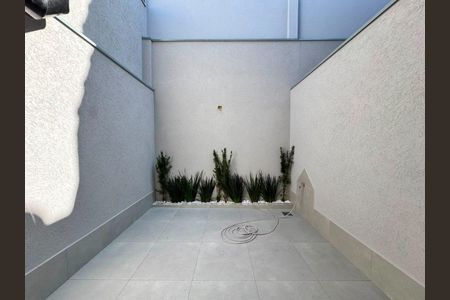 Casa à venda com 3 quartos, 180m² em Parque Sao Domingos, São Paulo