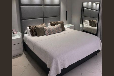 Casa à venda com 5 quartos, 320m² em Itaipu, Niterói