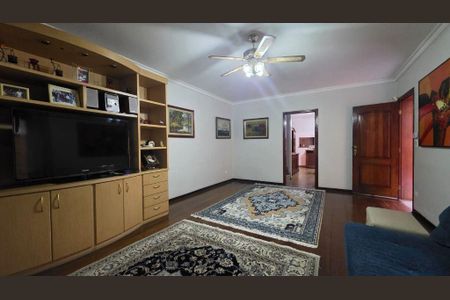 Casa à venda com 3 quartos, 184m² em Jardim das Vertentes, São Paulo