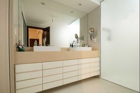 Casa à venda com 3 quartos, 260m² em Urca, Rio de Janeiro