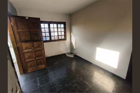 Casa à venda com 3 quartos, 80m² em Jardim das Esmeraldas, Taboão da Serra