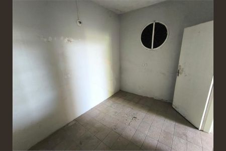 Casa à venda com 3 quartos, 80m² em Jardim das Esmeraldas, Taboão da Serra