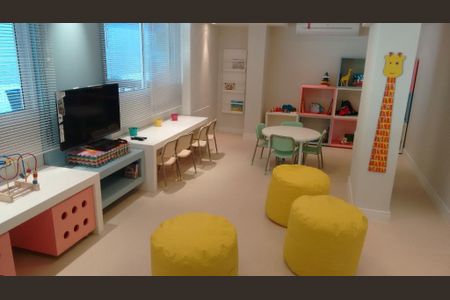 Apartamento à venda com 2 quartos, 55m² em Maria Paula, Niterói