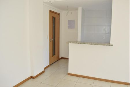 Apartamento à venda com 2 quartos, 55m² em Maria Paula, Niterói